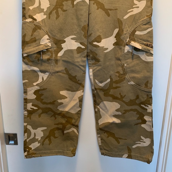 Camo jean like cargo pants - Picture 2 of 8